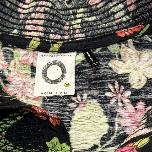 Akemi + Kin Anthropologie Floral Sleeveless top - Picture 6 of 6